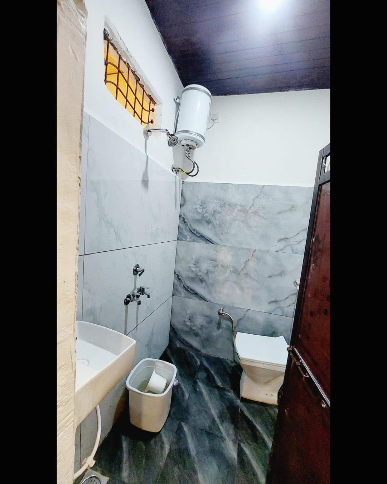 Hotel Om Palace Ujjain Exterior photo